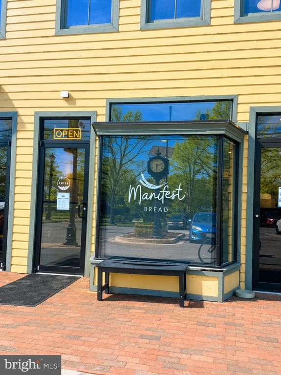 Image 63 of property listing at 5714 45TH AVE, Hyattsville, MD 20781