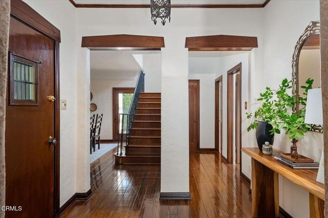 752 Glenview Road, Glendale, CA 91202