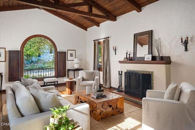 752 Glenview Road, Glendale, CA 91202