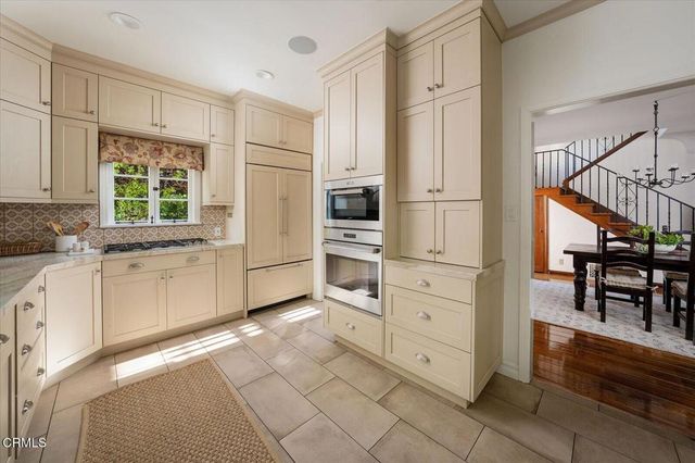 752 Glenview Road, Glendale, CA 91202