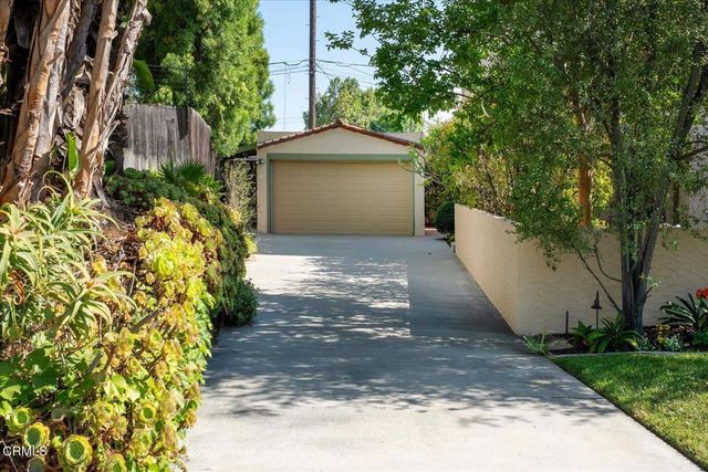 752 Glenview Road, Glendale, CA 91202