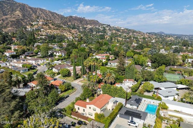 752 Glenview Road, Glendale, CA 91202
