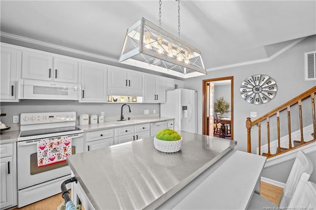 3732 Floyd Drive, Hope Mills, NC 28348