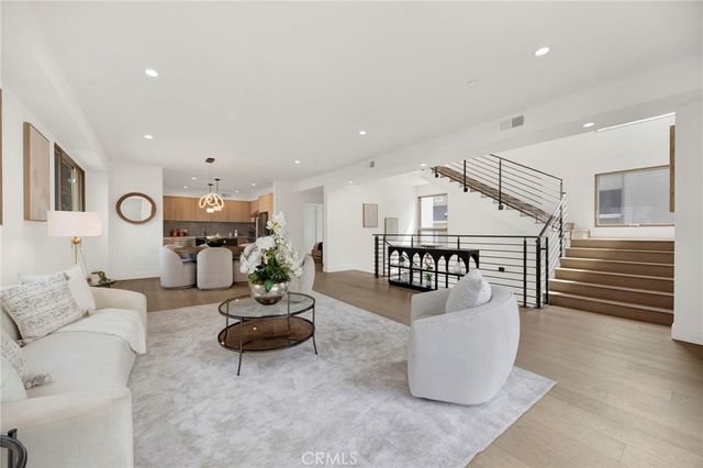 941 E California Boulevard 1, Pasadena, CA 91106