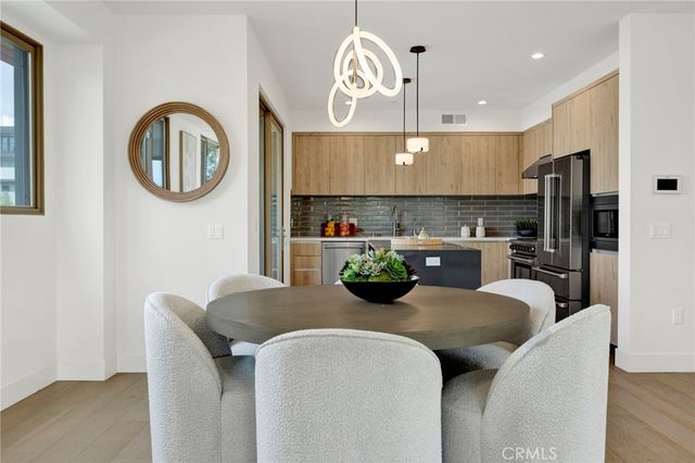 941 E California Boulevard 1, Pasadena, CA 91106