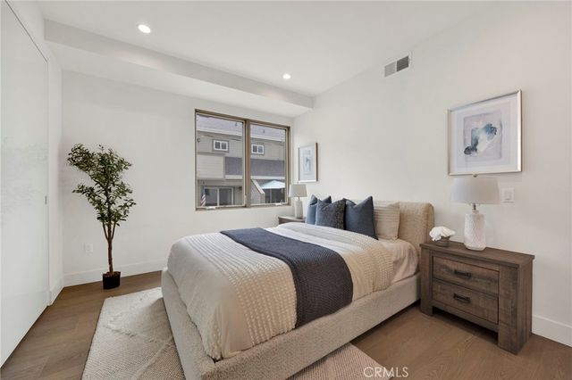 941 E California Boulevard 1, Pasadena, CA 91106