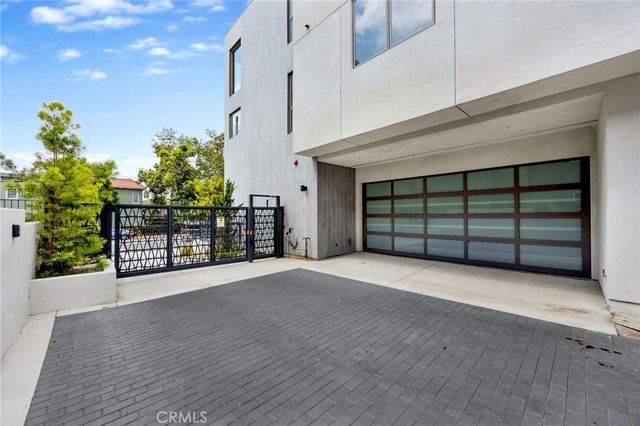 941 E California Boulevard 1, Pasadena, CA 91106