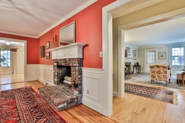 34 Brush Hill Ln, Milton, MA 02186
