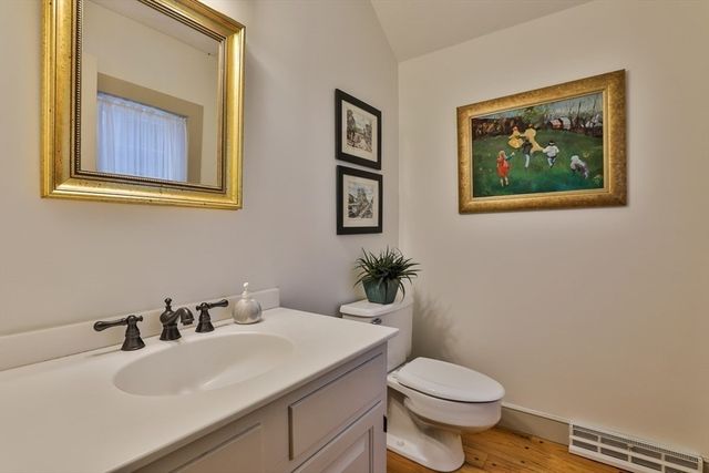 34 Brush Hill Ln, Milton, MA 02186