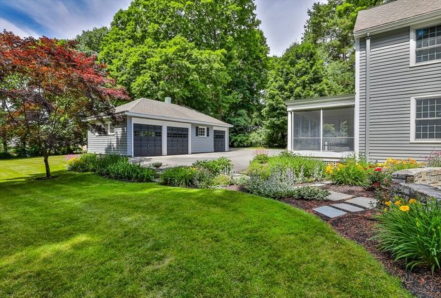34 Brush Hill Ln, Milton, MA 02186