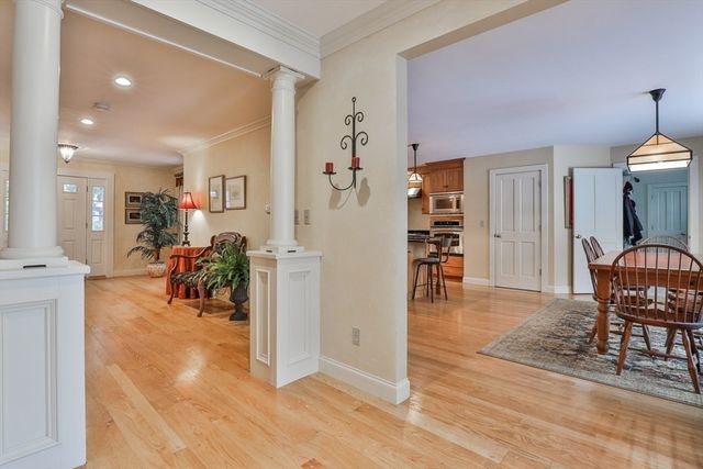 34 Brush Hill Ln, Milton, MA 02186