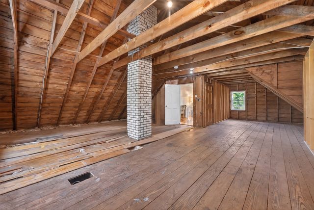 8 Wampum Path, Wayland, MA 01778