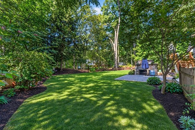 8 Wampum Path, Wayland, MA 01778