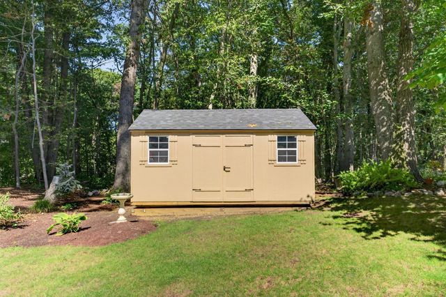 8 Wampum Path, Wayland, MA 01778