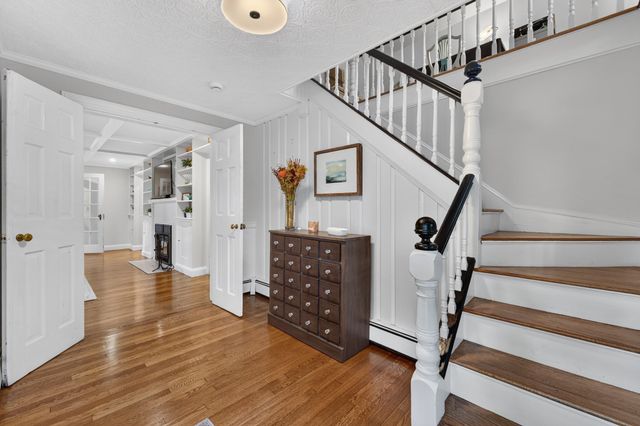 8 Wampum Path, Wayland, MA 01778