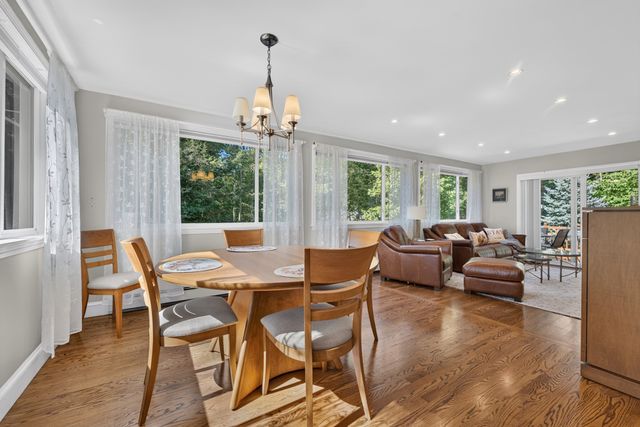 8 Wampum Path, Wayland, MA 01778
