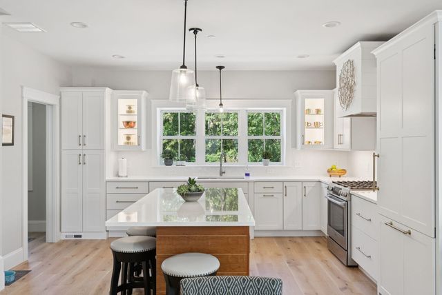 50 Cate St Unit 4, Portsmouth, NH 03801