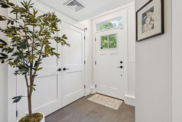 50 Cate St Unit 4, Portsmouth, NH 03801