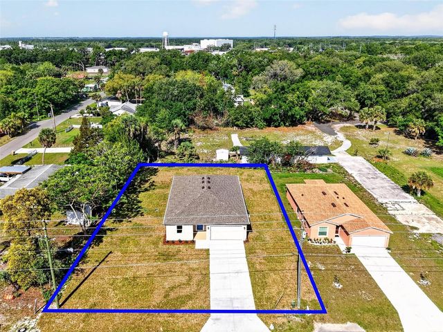 38905 PINE STREET, Umatilla, FL 32784