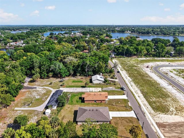 38905 PINE STREET, Umatilla, FL 32784