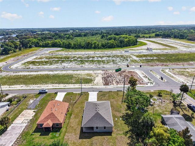 38905 PINE STREET, Umatilla, FL 32784