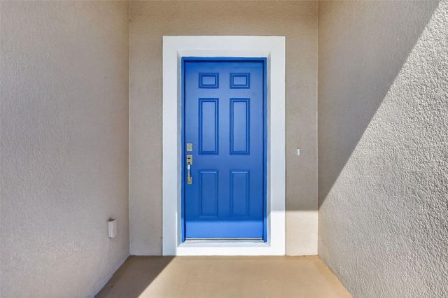 38905 PINE STREET, Umatilla, FL 32784