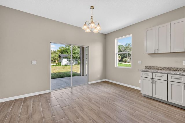 38905 PINE STREET, Umatilla, FL 32784