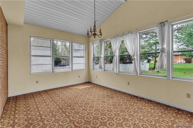 138 Coventry Road, Amherst, NY 14221