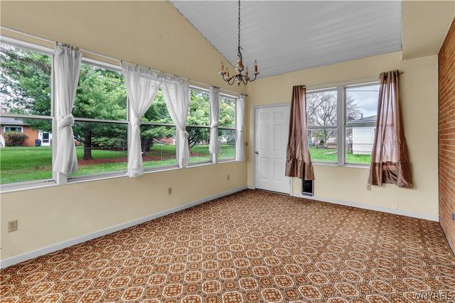138 Coventry Road, Amherst, NY 14221