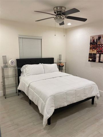 417 Cherry Tree Dr., Sebring, FL 33876