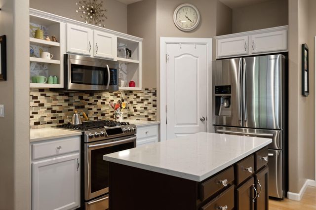 19562 Meadowbrook Drive, Bend, OR 97702