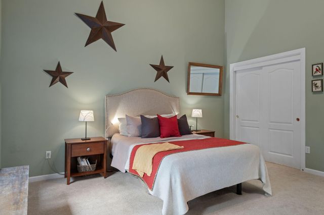 19562 Meadowbrook Drive, Bend, OR 97702