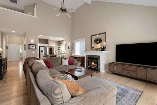 19562 Meadowbrook Drive, Bend, OR 97702