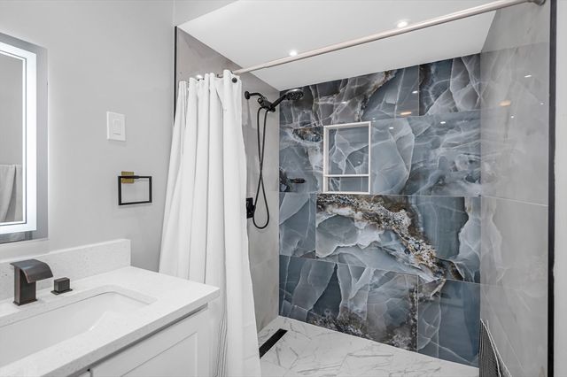 46 Bancroft Ave, Milford, MA 01757