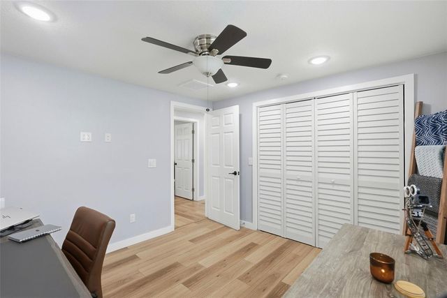 8015 28TH AVENUE N, St Petersburg, FL 33710