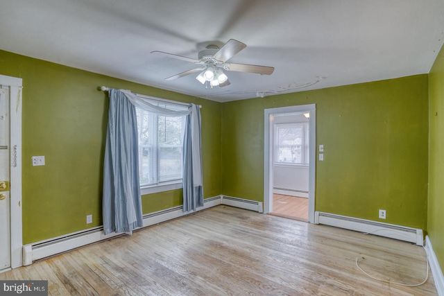304 SECOND AVE, Harrington, DE 19952