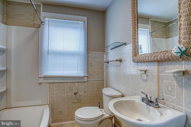 304 SECOND AVE, Harrington, DE 19952