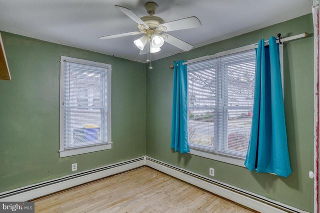 304 SECOND AVE, Harrington, DE 19952