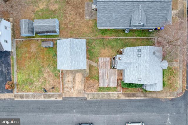 304 SECOND AVE, Harrington, DE 19952