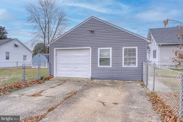 304 SECOND AVE, Harrington, DE 19952