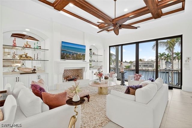 403 Seabee AVE, Naples, FL 34108