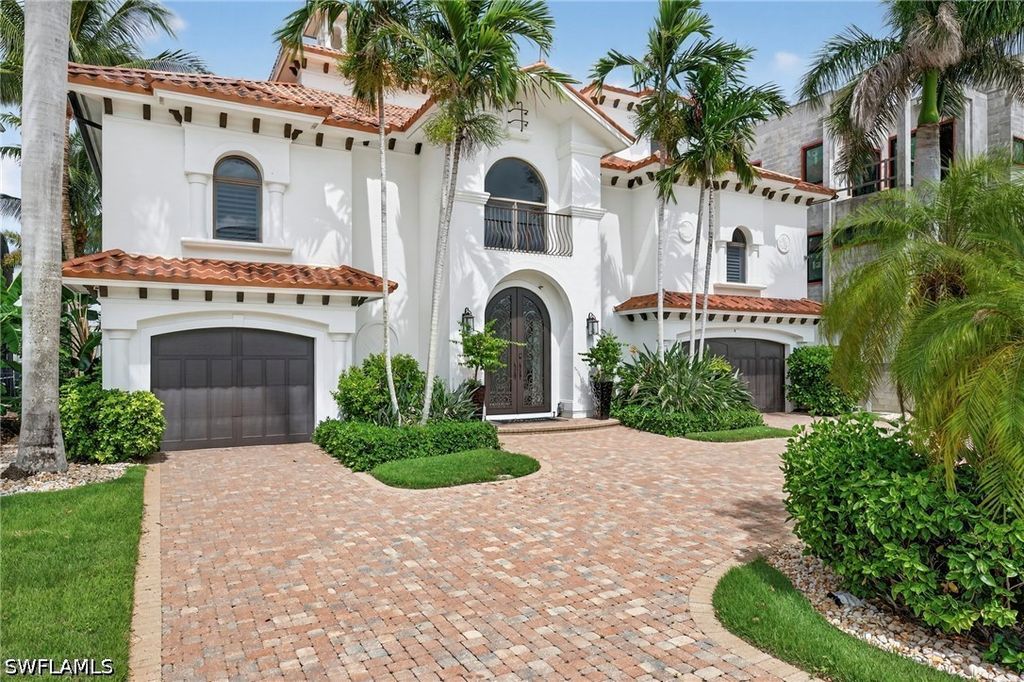 403 Seabee AVE, Naples, FL 34108