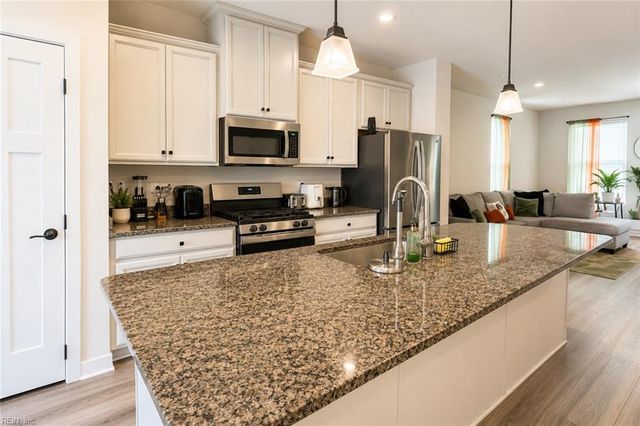 181 Cedar Crest DR, Smithfield, VA 23430