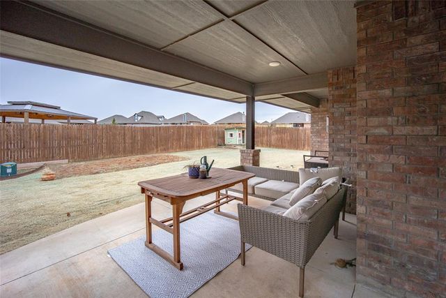 18644 Groveton Boulevard, Edmond, OK 73012