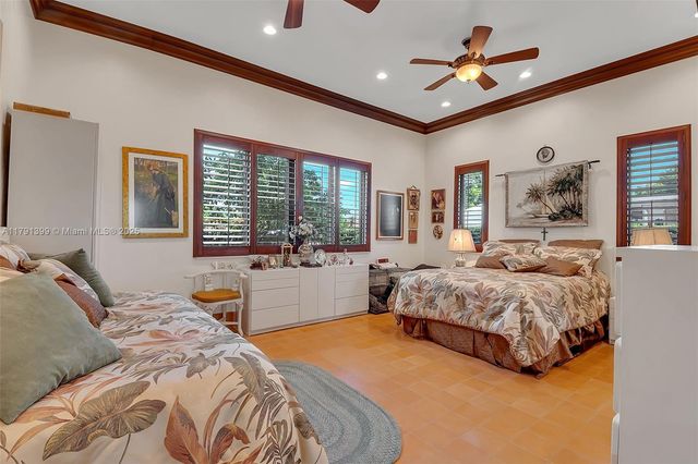 4251 SW 11th St, Miami, FL 33134