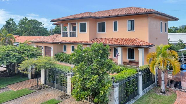 4251 SW 11th St, Miami, FL 33134