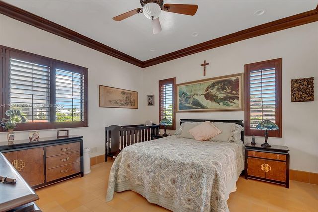 4251 SW 11th St, Miami, FL 33134
