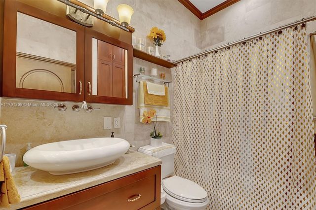 4251 SW 11th St, Miami, FL 33134
