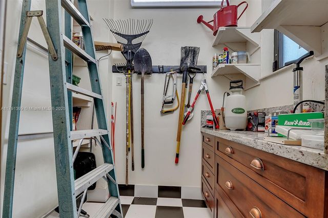 4251 SW 11th St, Miami, FL 33134