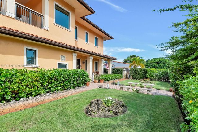 4251 SW 11th St, Miami, FL 33134